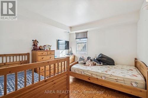 839-841 Gerrard Street E, Toronto, ON 