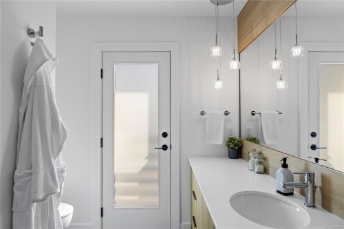 16-2310 Guthrie Rd, Comox, BC 