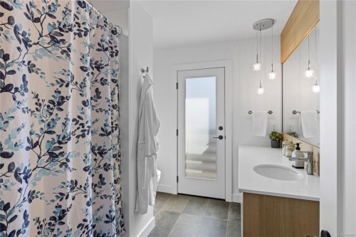 16-2310 Guthrie Rd, Comox, BC 