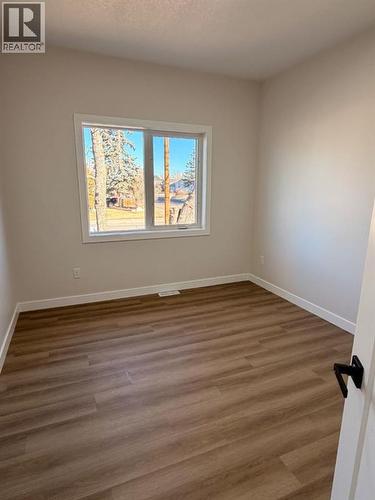 4834 62 Avenue, Taber, AB - Indoor Photo Showing Other Room