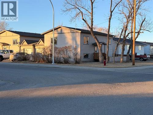 4834 62 Avenue, Taber, AB - Outdoor