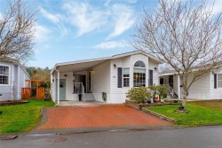 64-7583 Central Saanich Rd  Central Saanich, BC V8M 2B6