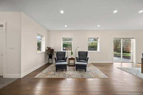 3767 Maple Lane, Royston, BC 