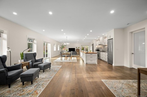 3767 Maple Lane, Royston, BC 