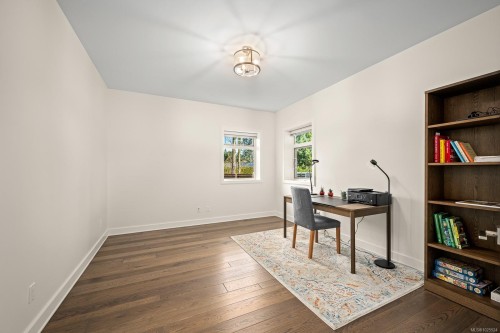 3767 Maple Lane, Royston, BC 