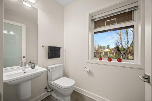 3767 Maple Lane, Royston, BC 