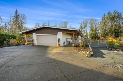 3767 Maple Lane, Royston, BC 