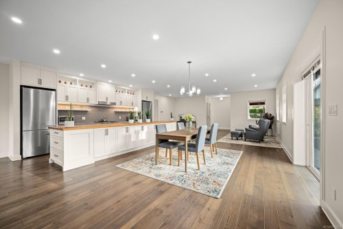 3767 Maple Lane, Royston, BC 