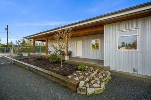 3767 Maple Lane, Royston, BC 