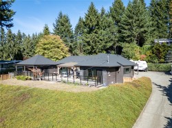 1100 Back Rd  Courtenay, BC V9N 8M7