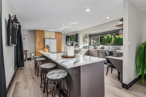 1100 Back Rd, Courtenay, BC 