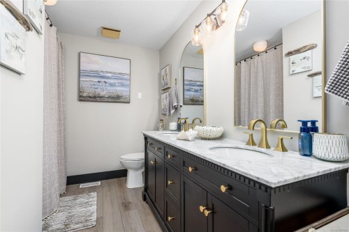 1100 Back Rd, Courtenay, BC 