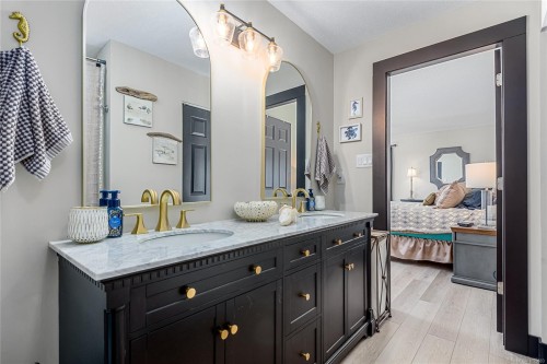 1100 Back Rd, Courtenay, BC 