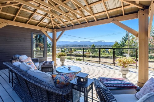 1100 Back Rd, Courtenay, BC 