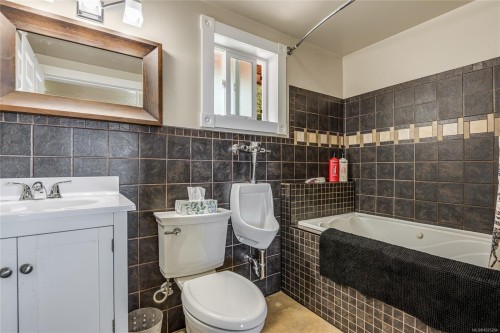 4113 Twigg Rd, Campbell River, BC 