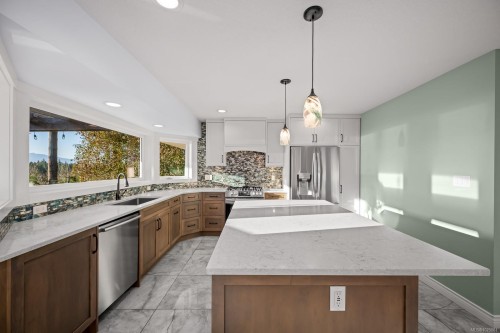 1179 Moore Rd, Comox, BC 