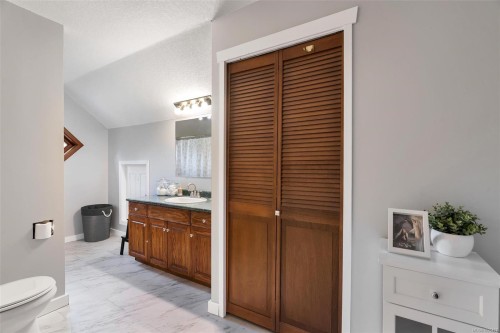 9023 Crofton Rd, Chemainus, BC 