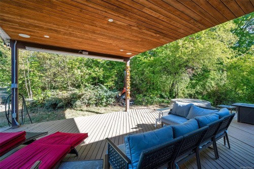 9023 Crofton Rd, Chemainus, BC 