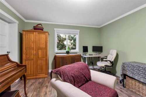 9023 Crofton Rd, Chemainus, BC 