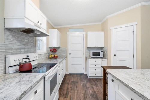 9023 Crofton Rd, Chemainus, BC 