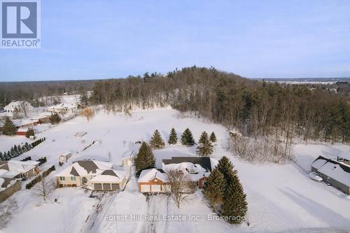 74 WASAGA SANDS DRIVE  Wasaga Beach, ON L9Z 1J4