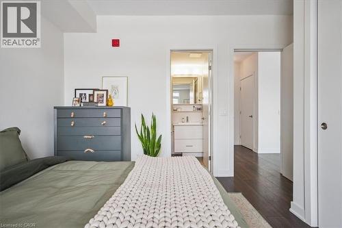 320 Plains Road E Unit# 211, Burlington, ON - Indoor Photo Showing Bedroom