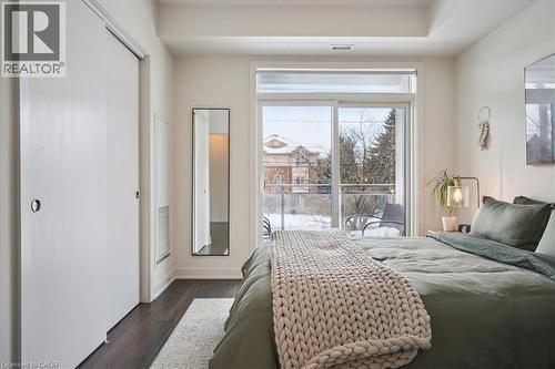 320 Plains Road E Unit# 211, Burlington, ON - Indoor Photo Showing Bedroom
