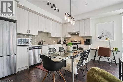 320 Plains Road E Unit# 211, Burlington, ON - Indoor Photo Showing Kitchen