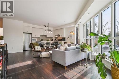 320 Plains Road E Unit# 211, Burlington, ON - Indoor Photo Showing Living Room