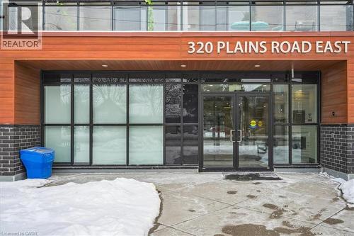 320 Plains Road E Unit# 211, Burlington, ON - Outdoor With Balcony