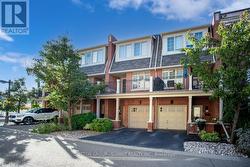 90 LAKESHORE ROAD W  Oakville, ON L6K 1E1