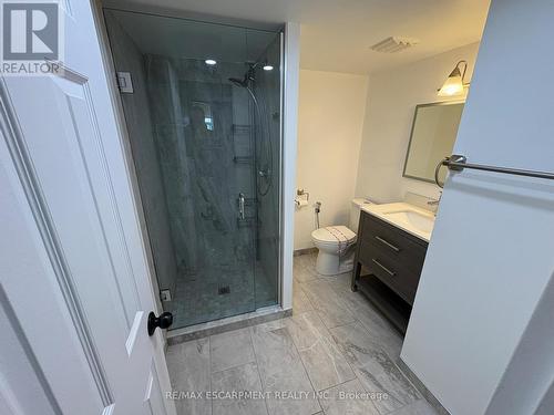 404 - 363 Colborne Street, London East, ON - Indoor Photo Showing Bathroom