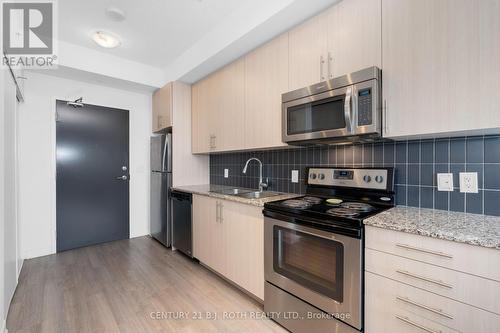 1507 - 85 Duke Street W, Kitchener, ON - Indoor Photo Showing Kitchen With Double Sink