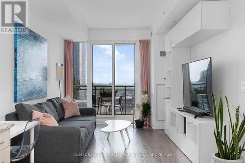 1507 - 85 Duke Street W, Kitchener, ON - Indoor Photo Showing Living Room