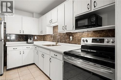 279 Chandler Drive Unit# 203, Kitchener, ON - Indoor Photo Showing Kitchen