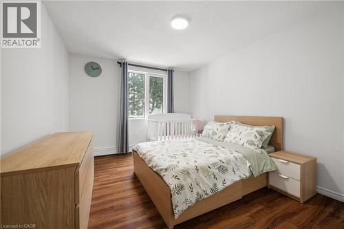 279 Chandler Drive Unit# 203, Kitchener, ON - Indoor Photo Showing Bedroom