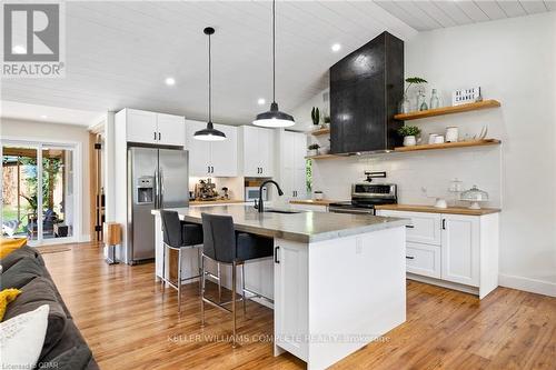 16 Bonisteel Road, Quinte West, ON - Indoor Photo Showing Kitchen With Upgraded Kitchen