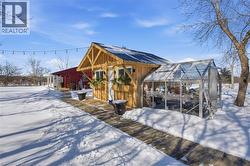 Bonus Space and Green House - 