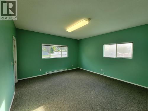 604 11Th Avenue, Keremeos, BC - Indoor Photo Showing Other Room