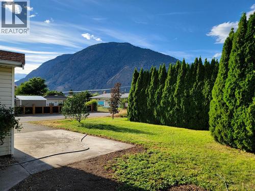 604 11Th Avenue, Keremeos, BC - Outdoor