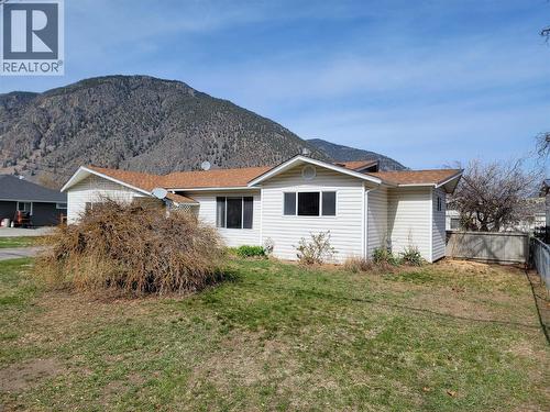 604 11Th Avenue, Keremeos, BC - Outdoor