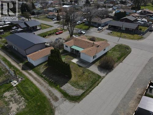 604 11Th Avenue, Keremeos, BC - Outdoor