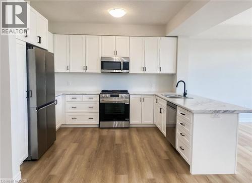 57 Lloyd Davies Way, Binbrook, ON - Indoor Photo Showing Kitchen With Upgraded Kitchen