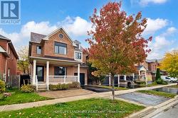 92 BARNWOOD DRIVE  Richmond Hill, ON L4E 5A2