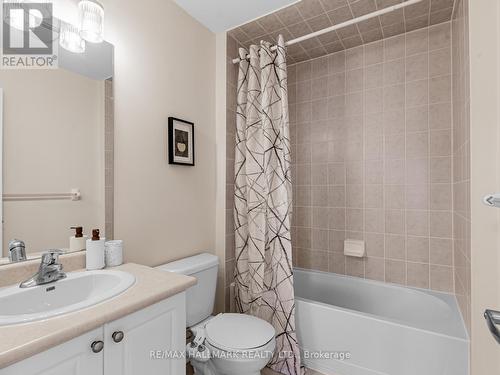 102 - 15 Old Colony Road, Richmond Hill, ON - Indoor Photo Showing Bathroom