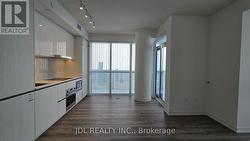 5809 - 8 INTERCHANGE WAY  Vaughan, ON L4K 0R2