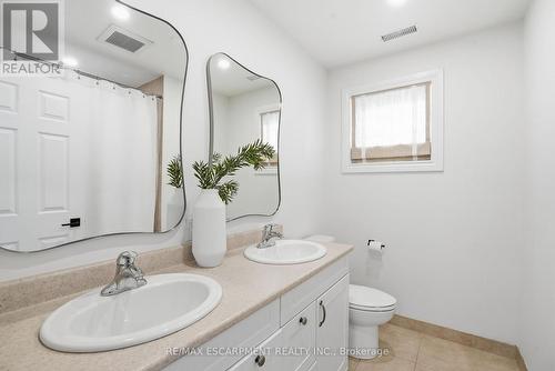92 Wanita Road, Mississauga, ON - Indoor Photo Showing Bathroom