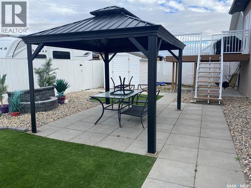 404 Lyle Crescent, Warman, SK - Outdoor