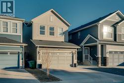 172 Carringsby Avenue NW  Calgary, AB T3P 1S1