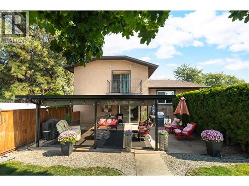 3970 June Springs Road, Kelowna, BC - Outdoor